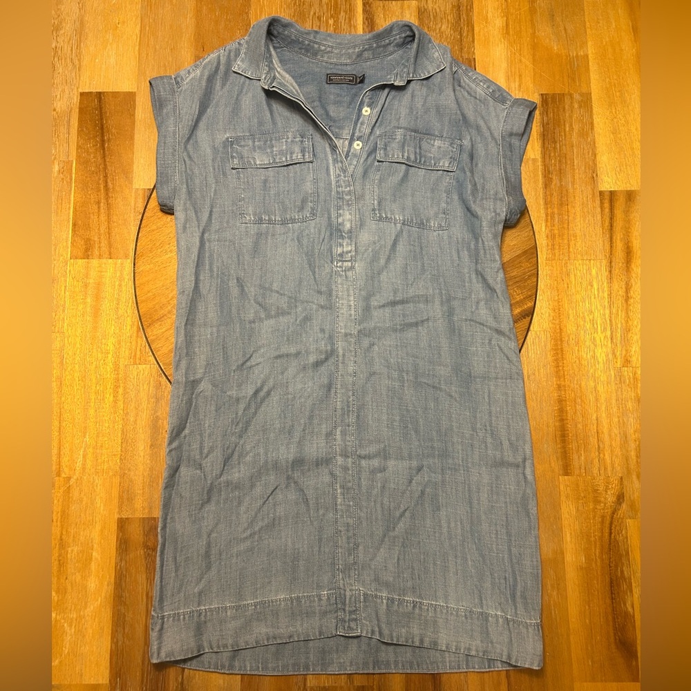 Vineyard Vines Light Blue Casual Button Down Shirt